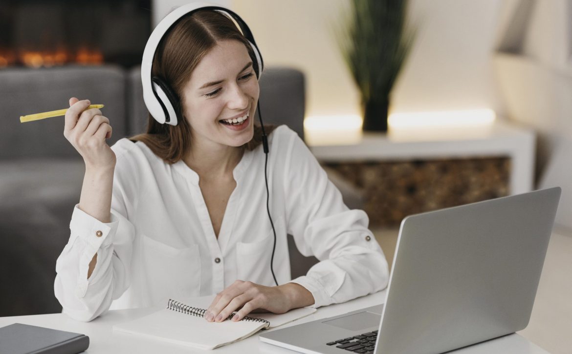 happy-teacher-talking-with-her-students-online (1)